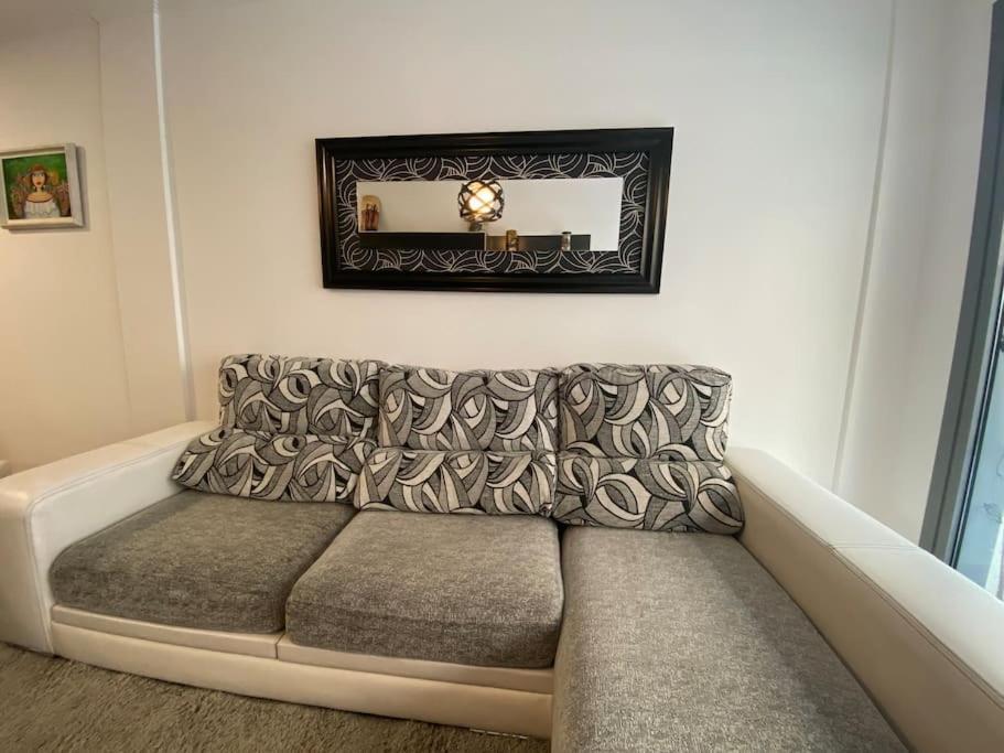 Apartament Piso Familiar Amplio Con Acceso Directo A La Playa Bueu Zewnętrze zdjęcie